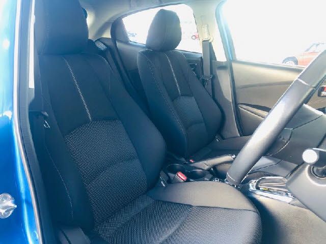 Mazda DEMIO 2018-11 8339-3