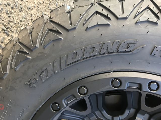 Toyota HILUX 2021-06 20507-13