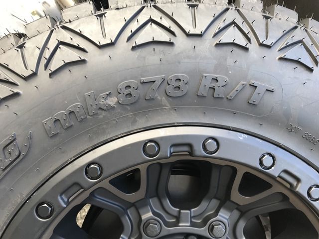 Toyota HILUX 2021-06 20507-12