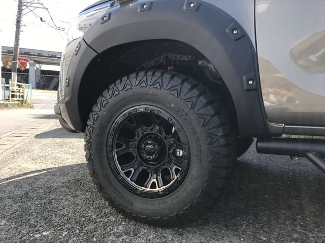 Toyota HILUX 2021-06 20507-19