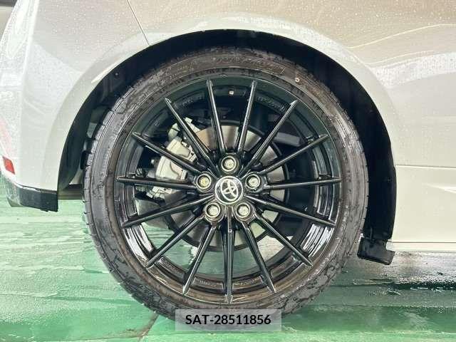 Toyota YARIS 2022-10 340887-10