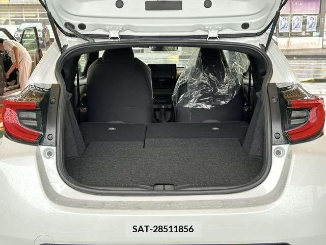 Toyota YARIS 2022-10 340887-8