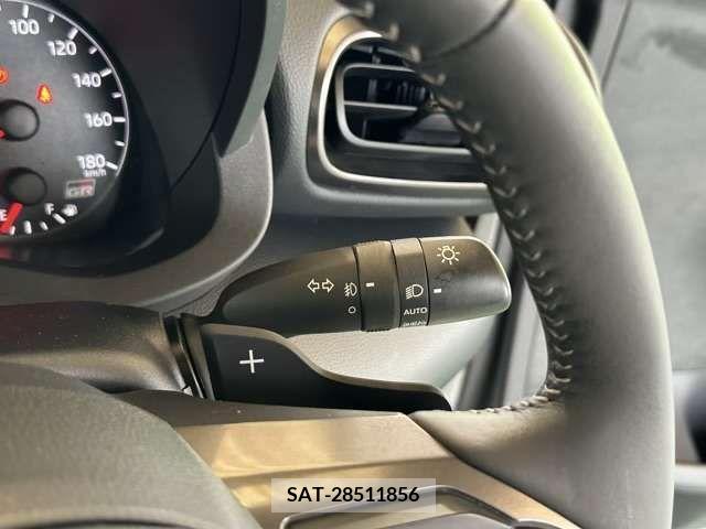 Toyota YARIS 2022-10 340887-16