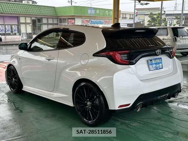 Toyota YARIS 2022-10 340887-3