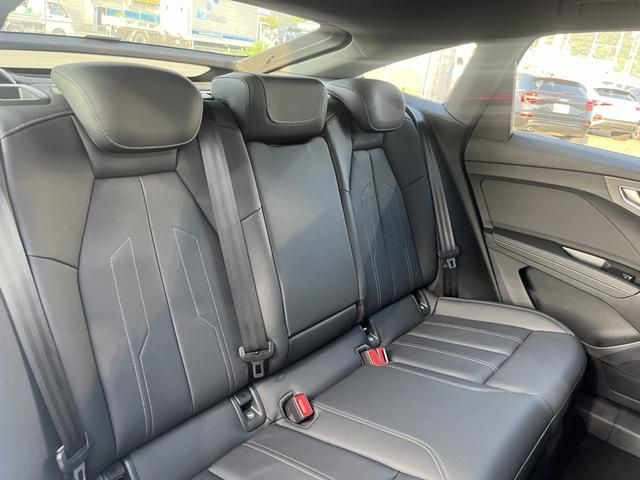 Audi Q4 E-TRON 2022-11 10604-16