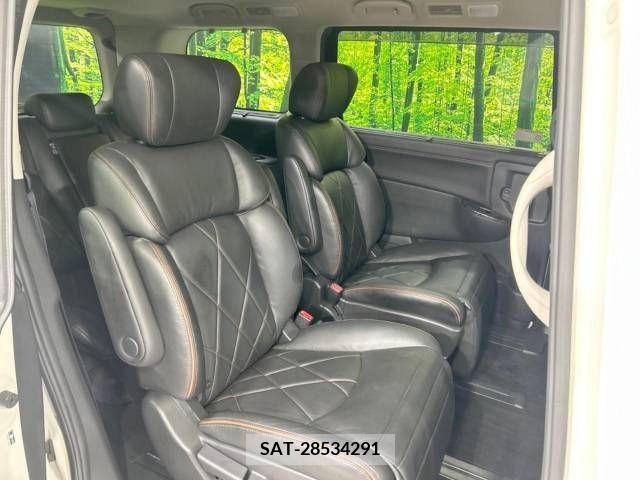Nissan ELGRAND 2016-08 359694-8