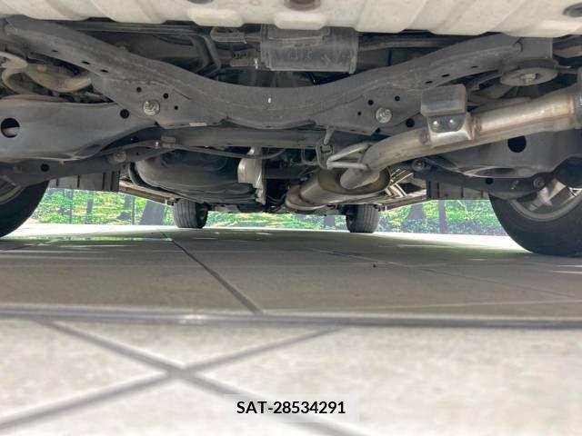 Nissan ELGRAND 2016-08 359694-19
