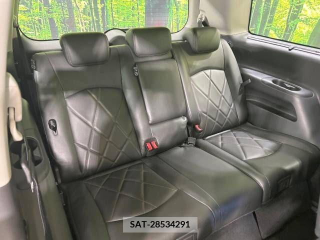 Nissan ELGRAND 2016-08 359694-9