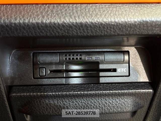 Toyota VOXY 2015-03 244752-8