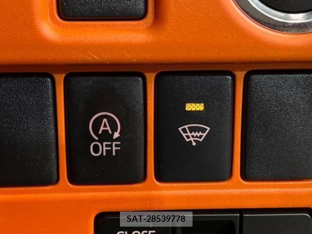 Toyota VOXY 2015-03 244752-3