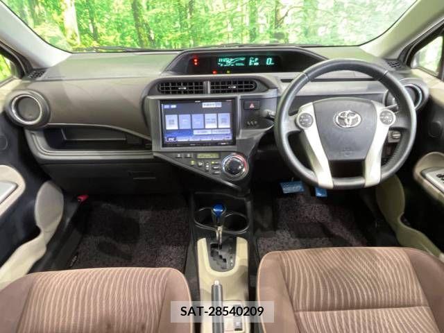 Toyota AQUA 2012-11 228316-1