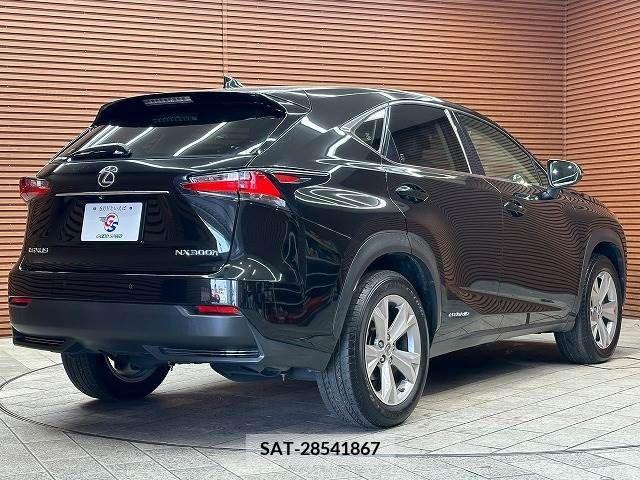 Lexus NX 2015-02 275698-15