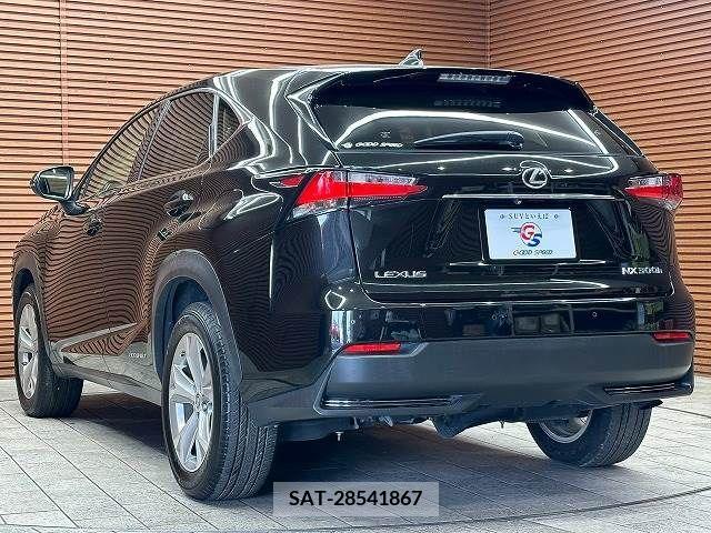 Lexus NX 2015-02 275698-16