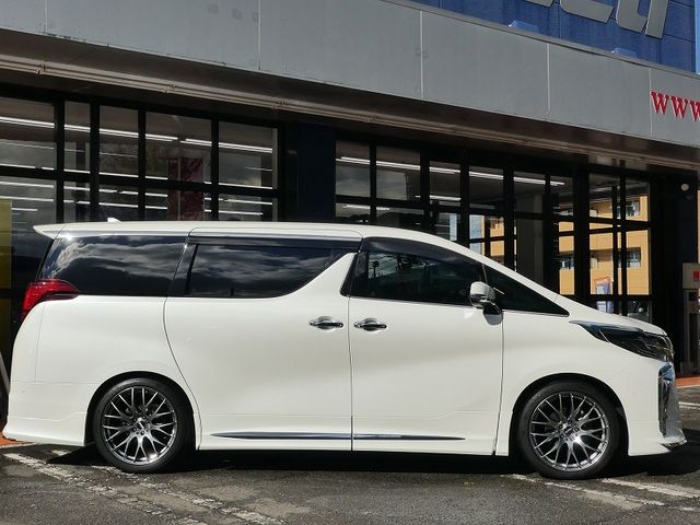 Toyota ALPHARD HYBRID 2021-05 190769-6