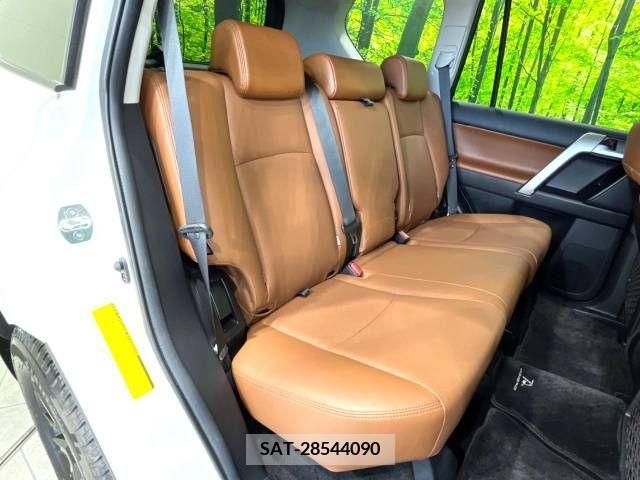Toyota LAND CRUISER PRADO 2022-05 231562-9