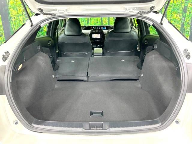 Toyota PRIUS 2019-02 187568-10