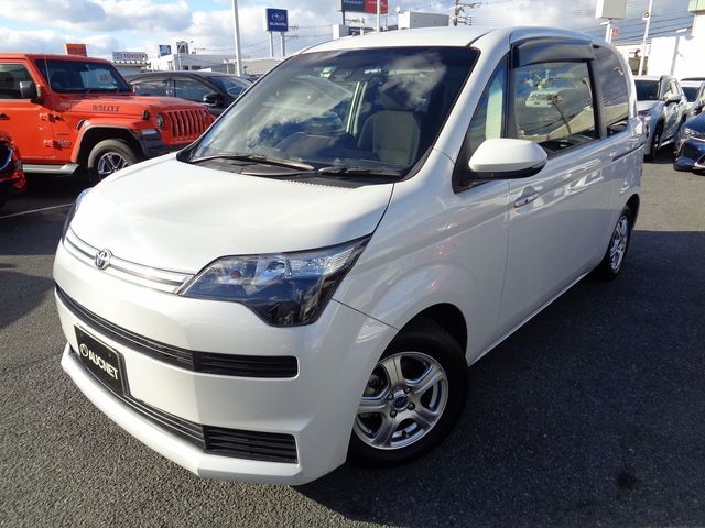 Toyota SPADE 2017-12 181448-0