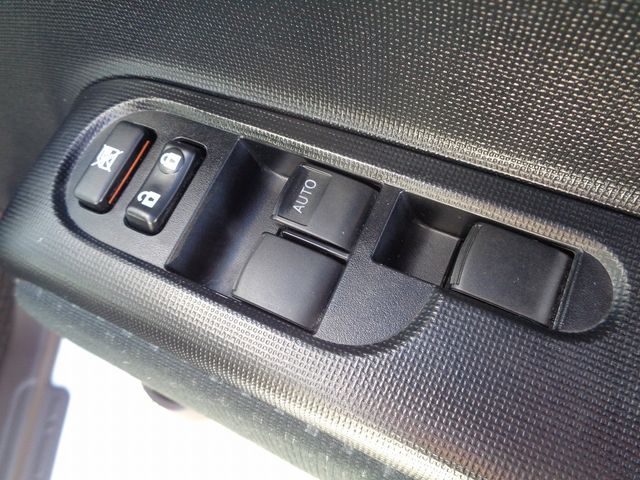 Toyota SPADE 2017-12 181448-23