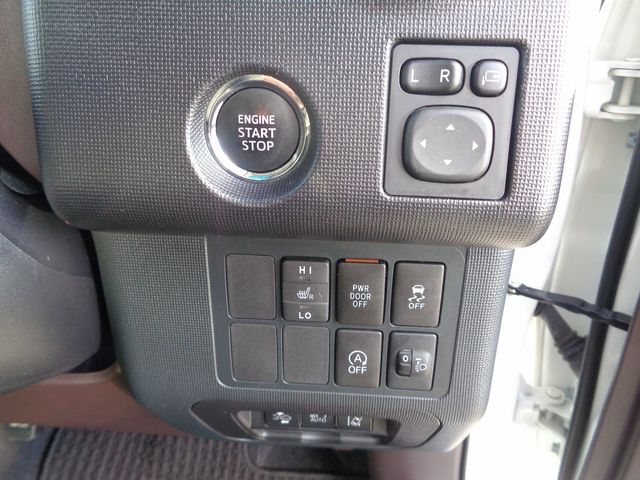Toyota SPADE 2017-12 181448-15