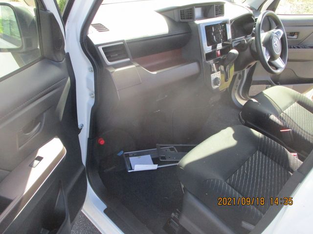 Toyota ROOMY 2018-07 182852-12
