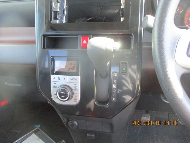 Toyota ROOMY 2018-07 182852-18