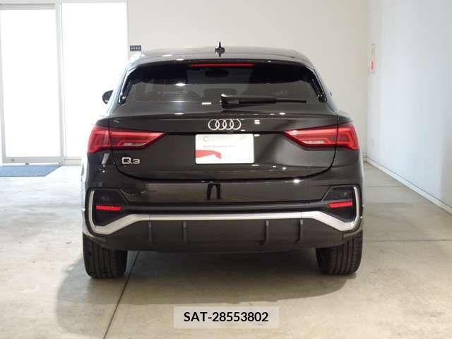Audi Q3 2020-09 317848-3