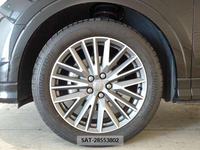 Audi Q3 2020-09 317848-7
