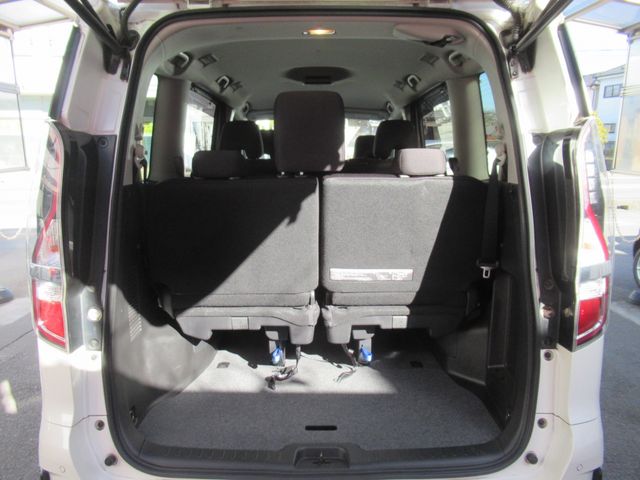 Nissan SERENA 2020-02 194984-11