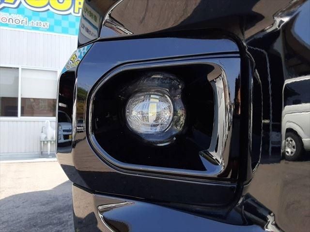 Toyota HILUX 2021-12 19855-11