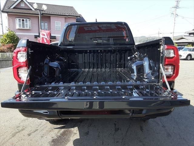 Toyota HILUX 2021-12 19855-23