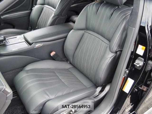 Lexus LS 2021-06 354050-11