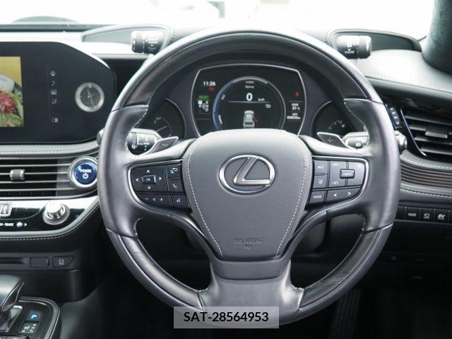 Lexus LS 2021-06 354050-19