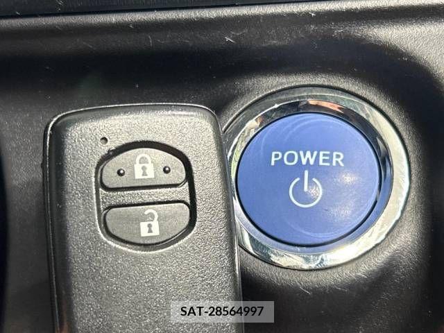 Toyota AQUA 2013-09 314165-6