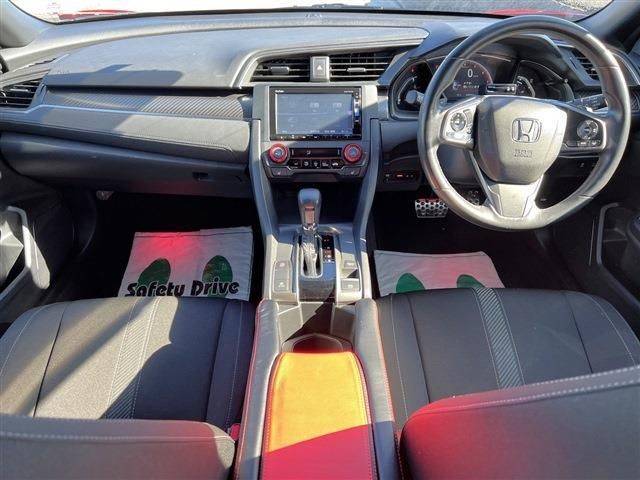 Honda CIVIC 2018-01 196093-11