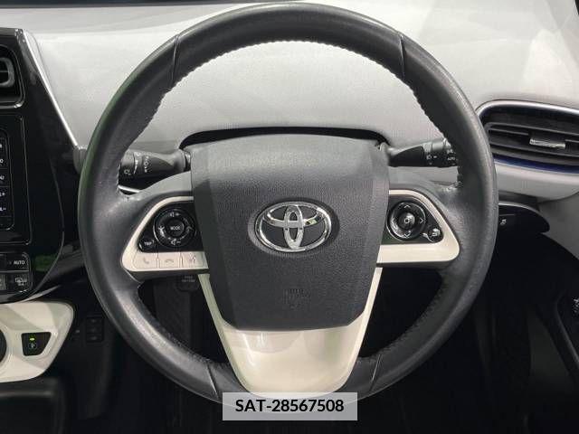Toyota PRIUS 2016-03 351412-11