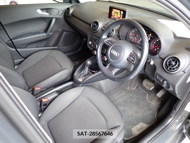 Audi A1 2018-08 292517-1