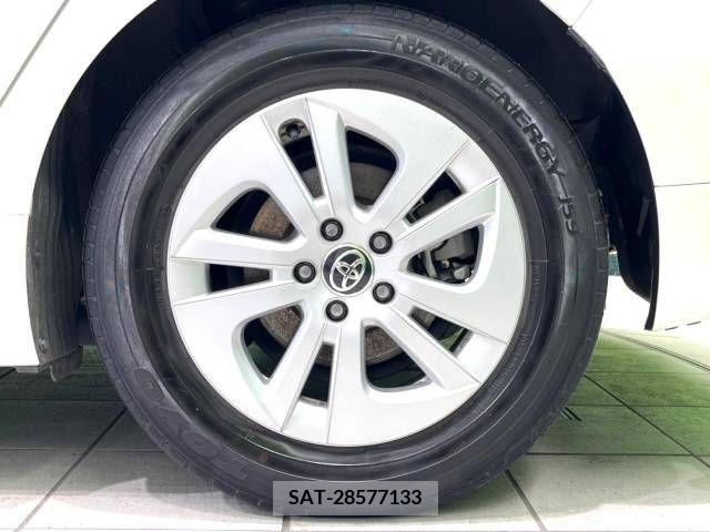 Toyota PRIUS 2016-03 282777-12