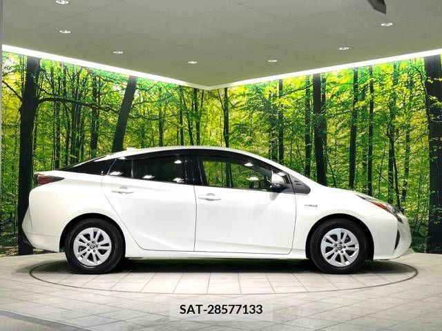 Toyota PRIUS 2016-03 282777-17