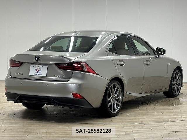 Lexus IS 2013-10 362816-15
