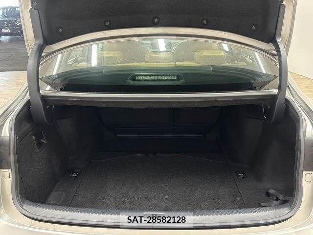 Lexus IS 2013-10 362816-12