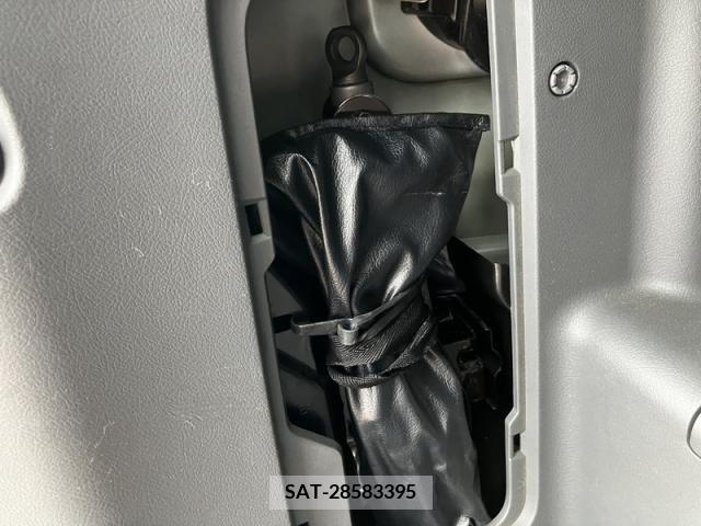 Toyota NOAH 2010-02 386546-26