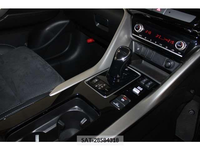 Mitsubishi ECLIPSE CROSS 2022-11 206849-10
