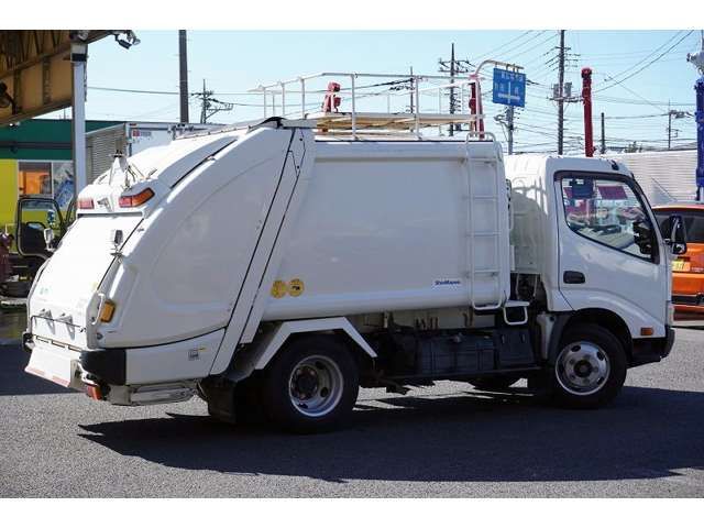 Hino DUTRO 2015-06 12874-7