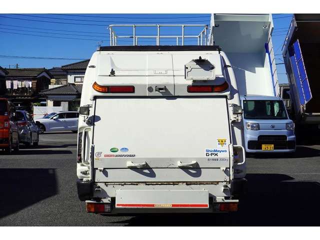 Hino DUTRO 2015-06 12874-3