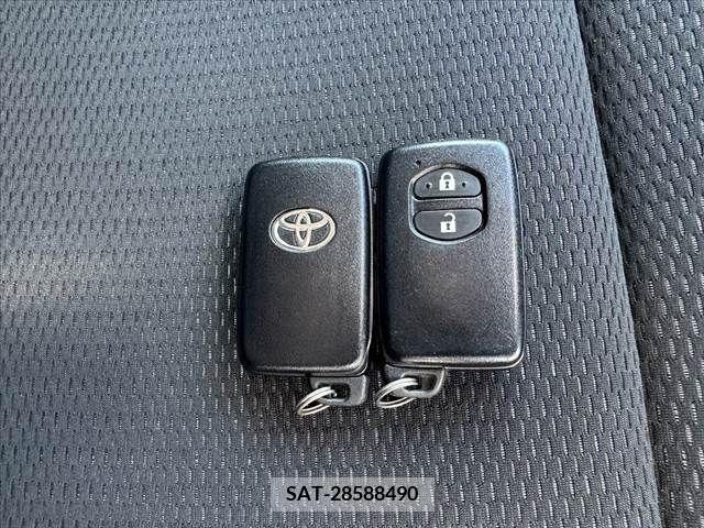 Toyota VITZ 2019-03 341514-5