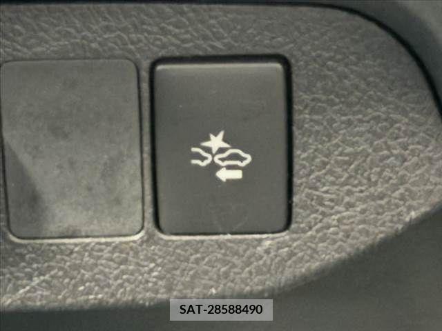Toyota VITZ 2019-03 341514-3