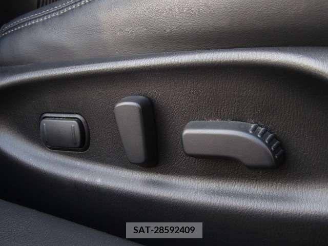 Nissan FUGA 2015-05 270722-15