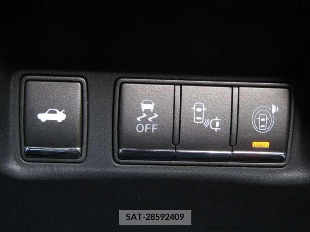 Nissan FUGA 2015-05 270722-11
