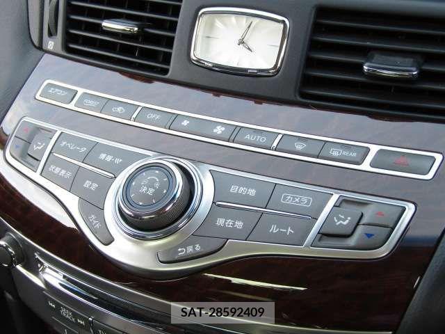 Nissan FUGA 2015-05 270722-10