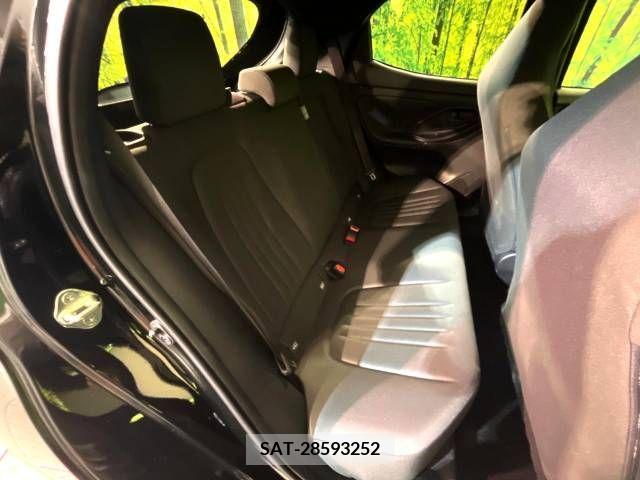 Toyota YARIS 2023-06 395369-9